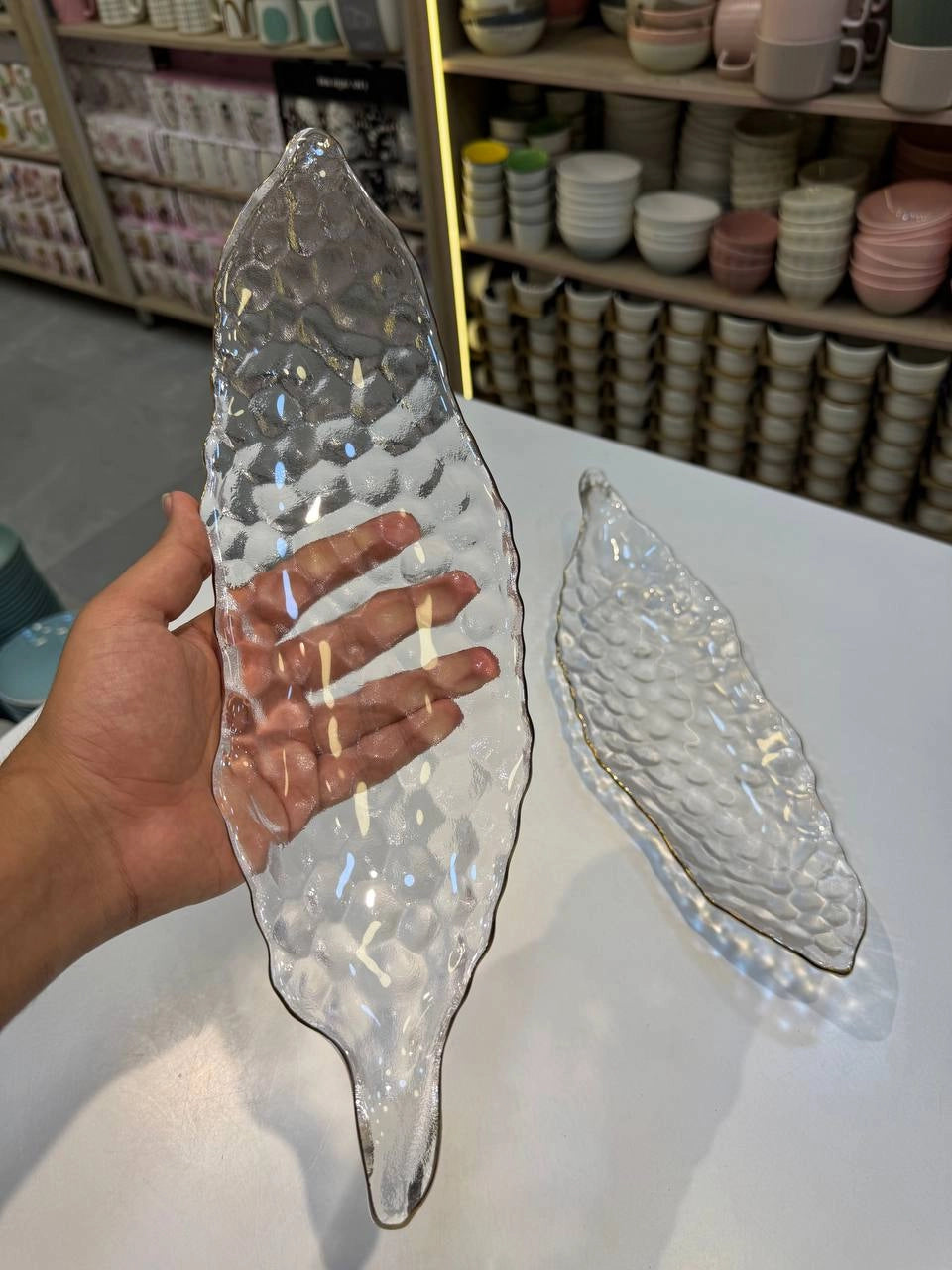 طبق تقديم زجاج